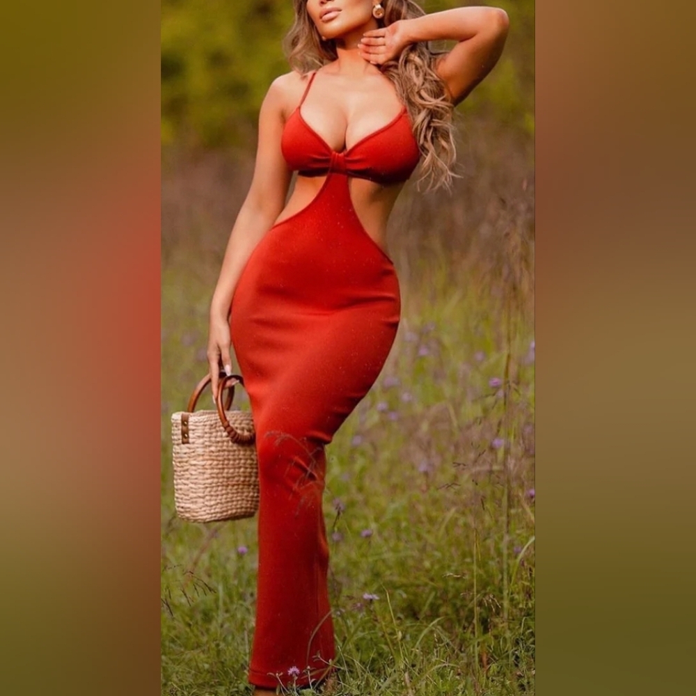 Waist Cutout Maxi Dress